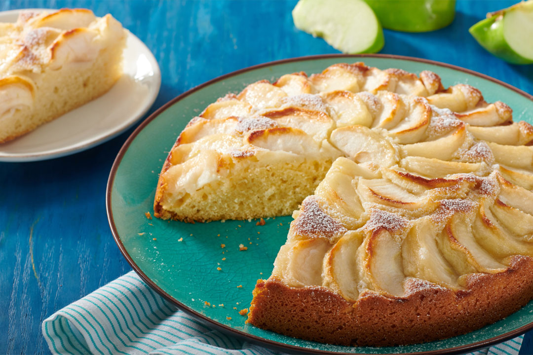 Apfelkuchen German Apple Cake - Mazola® Oils