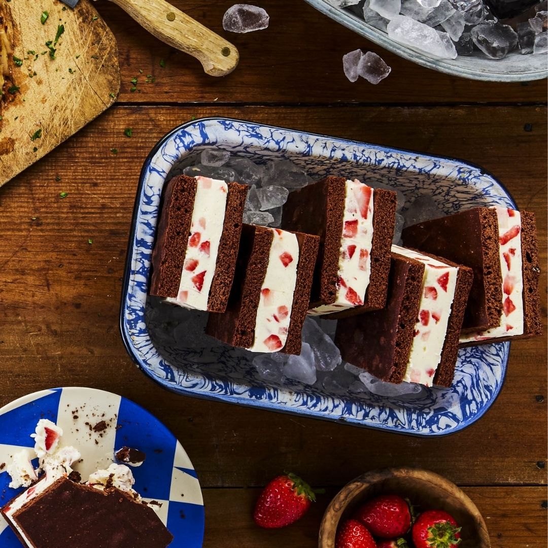 Chocolate Strawberry Ice Cream Sandwiches - Mazola® Oils