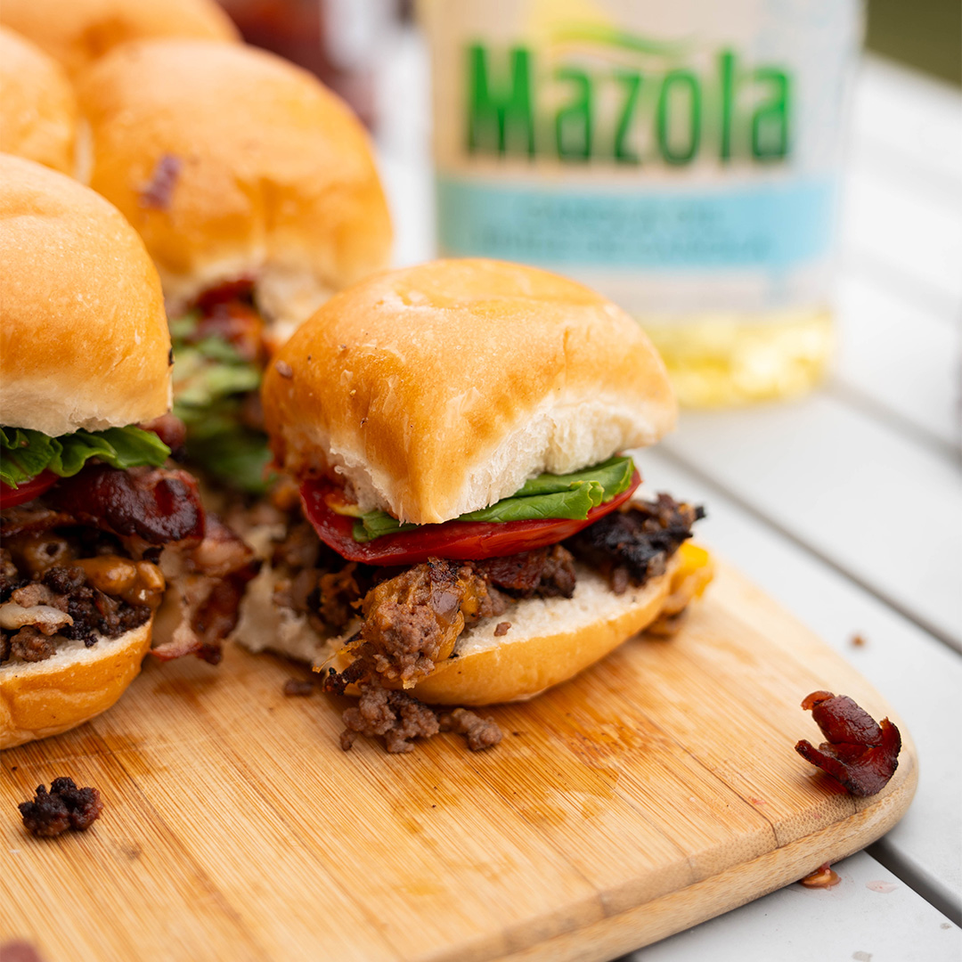Maple Bacon Cheeseburger Sliders - Mazola® Oils